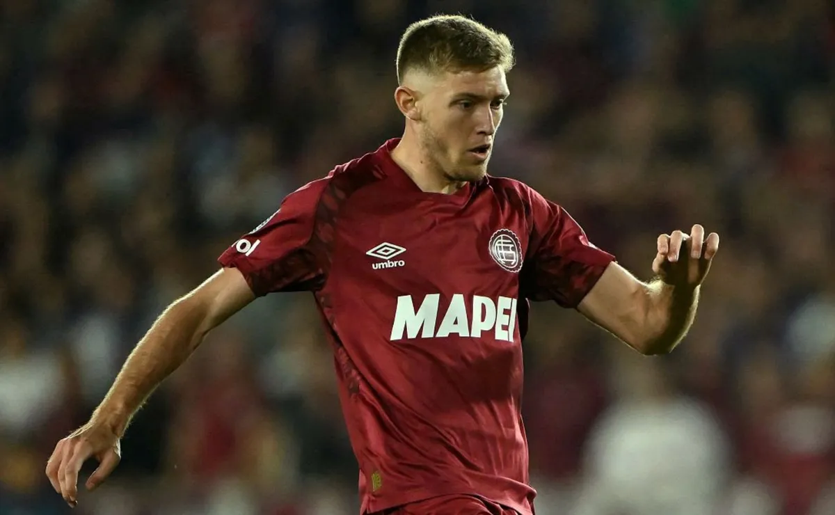 El delantero fue el héroe de Lanús en la semifinal.