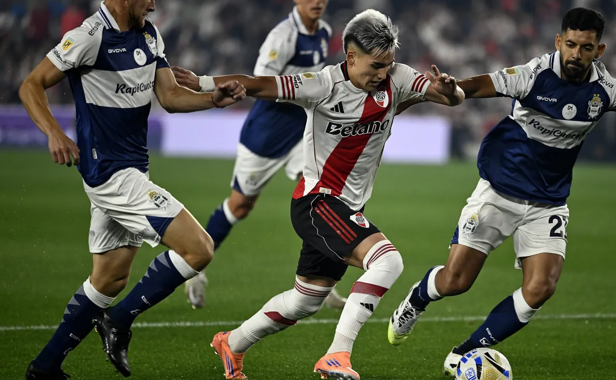 River fue un espanto ante Gimnasia en el Monumental.