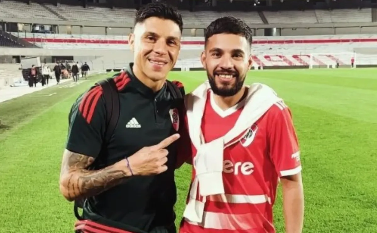 Franco y Enzo Pérez, hermanos y fanático de River.
