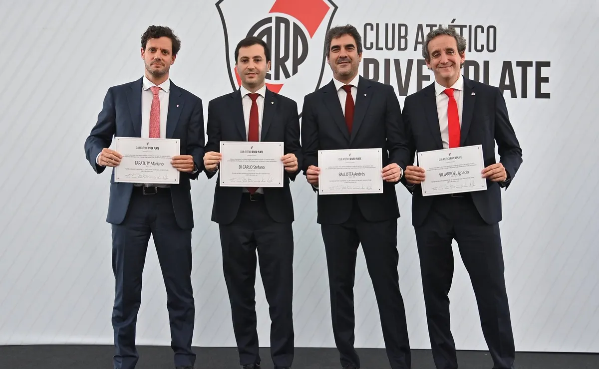 De izquierda a derecha: Mariano Taratuty, Stefano Di Carlo, Andrés Ballotta e Ignacio Villarruel.