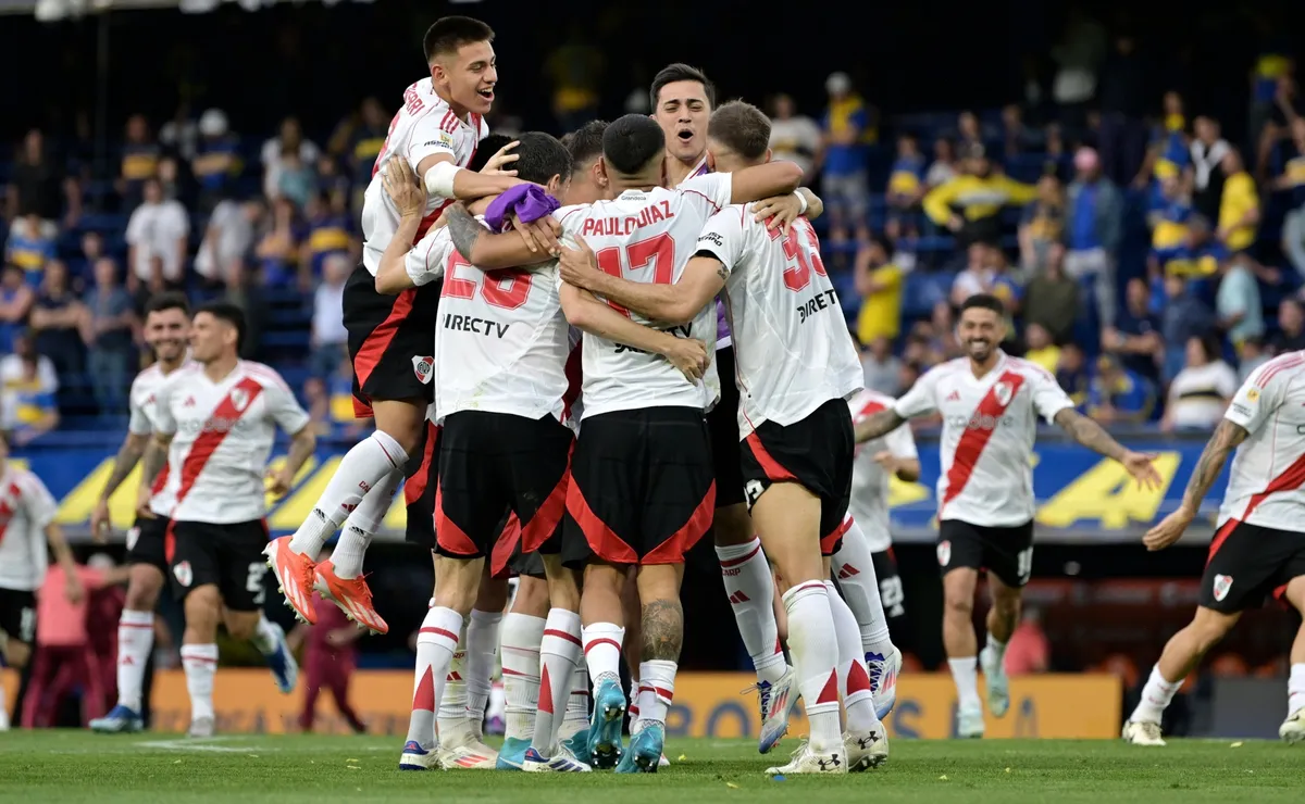 River va por una victoria en la Bombonera.