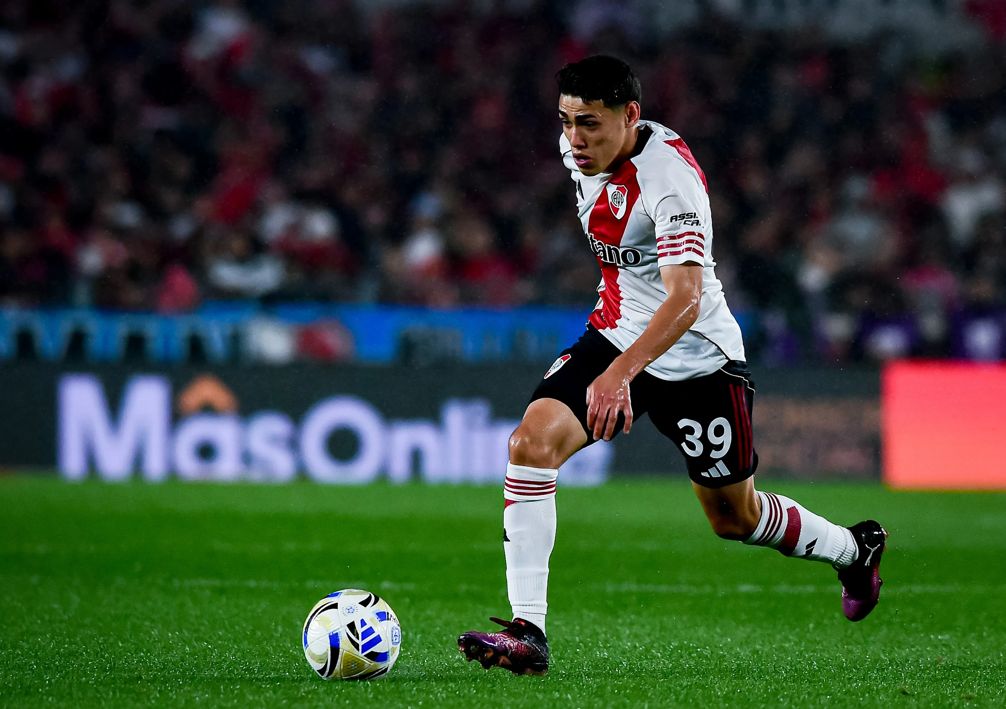 Lencina firmaría su nuevo contrato con River en las próximas horas. (Getty Images)