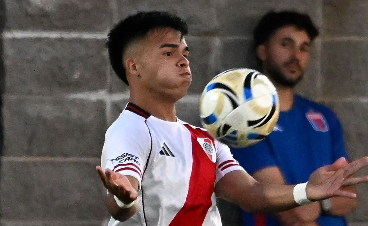 Uriel Funes la rompió frente a Tigre.