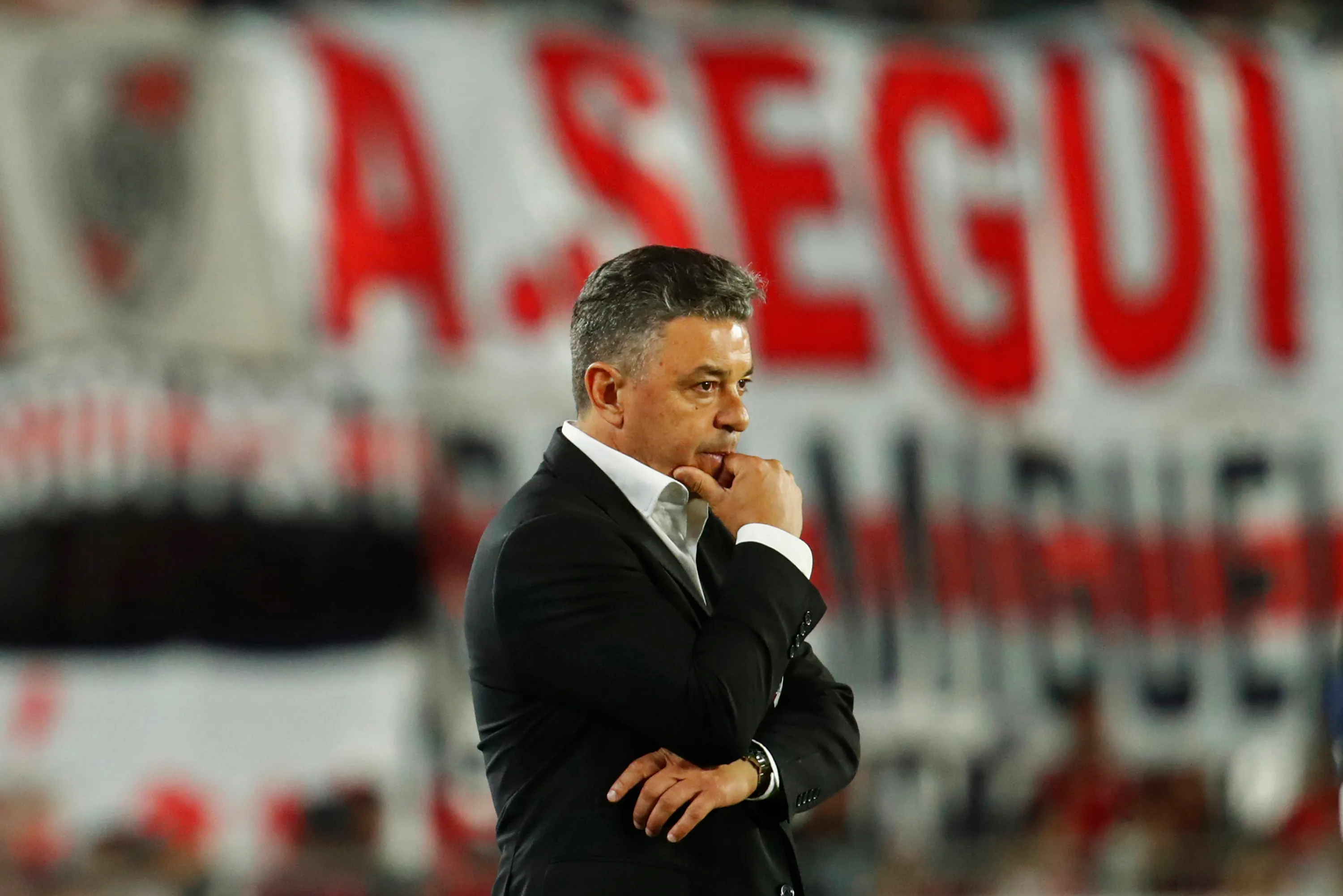 BUENOS AIRES, ARGENTINA – NOVEMBER 2: Head coach Marcelo Gallardo of River Plate looks on during a Torneo Clausura Betano 2025 match between River Plate and Gimnasia y Esgrima La Plata at Estadio Mas Monumental Antonio Vespucio Liberti on November 2, 2025 in Buenos Aires, Argentina. (Photo by Marcos Brindicci/Getty Images)