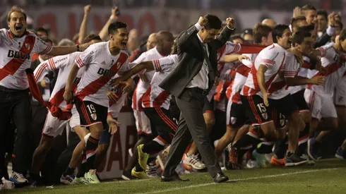 El DT volvió a tener un fuerte apoyo por un exjugador.