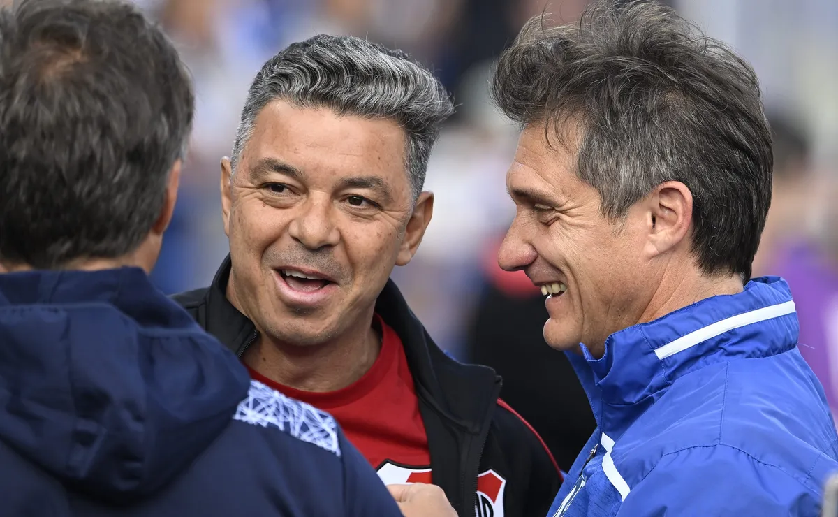 Qué se dijeron Gallardo y Guillermo Barros Schelotto.