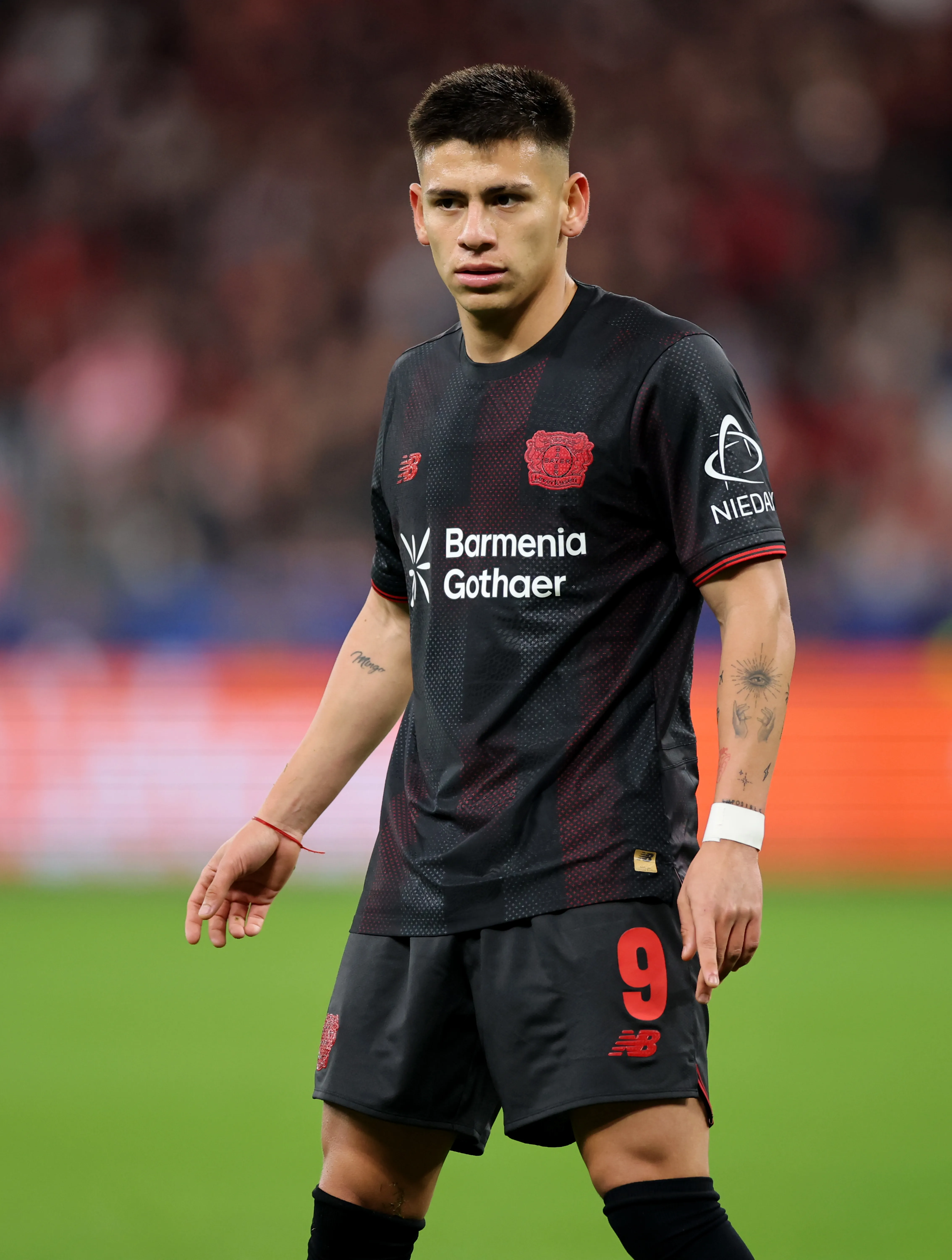 Manchester City consideraría romper el préstamo de Echeverri en Bayer Leverkusen y ceder al futbolista a otro club. (Getty Images)