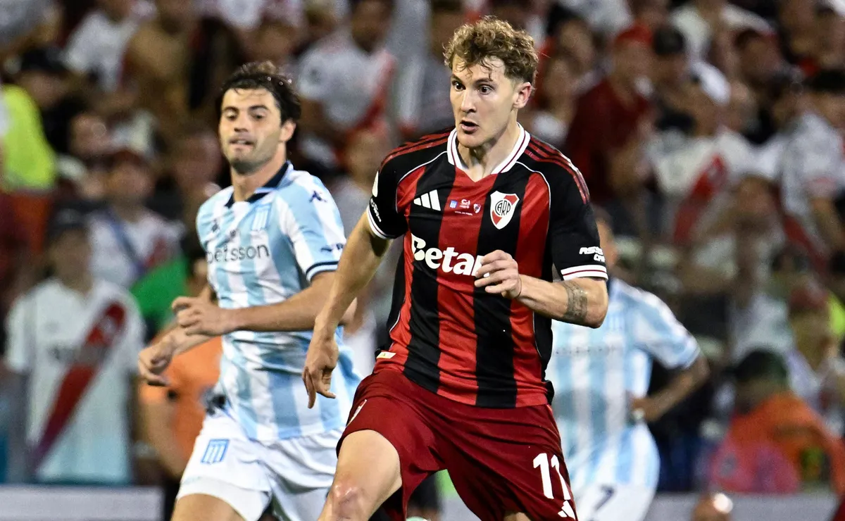 River visitará a Racing por los octavos del Clausura.