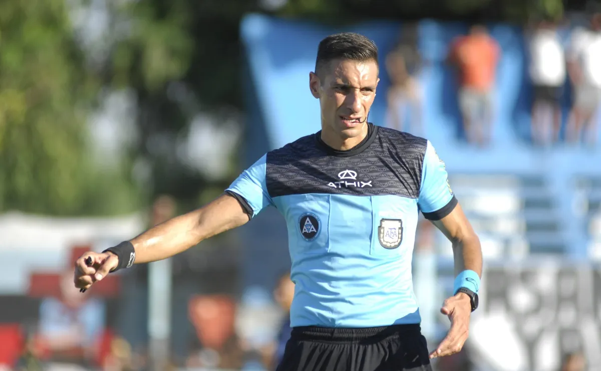 Yamil Possi es uno de los árbitros más jóvenes de Primera División.