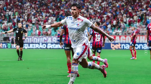 Adam Bareiro la rompe en Fortaleza.