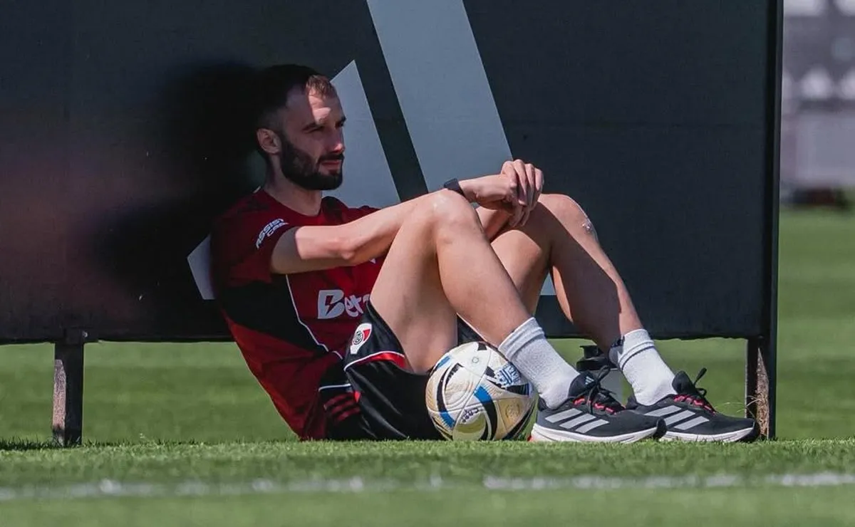 Pezzella continúa recuperándose de su rotura de ligamentos.