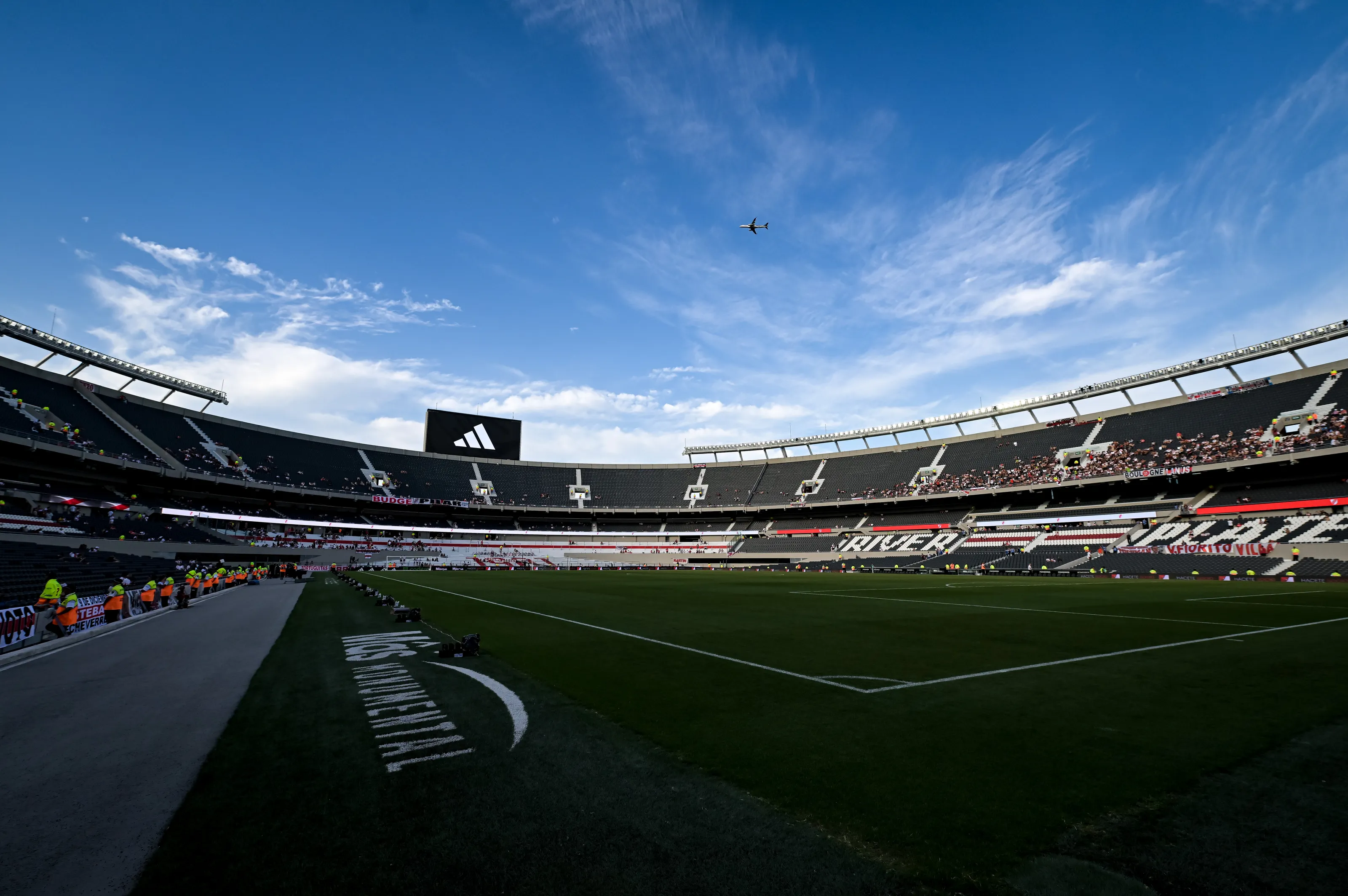 A diferencia de las últimas tres semanas, River se concentrará en el Monumental para pasar la noche previa al partido ante Racing. (Getty Images)