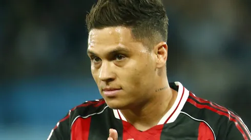 Juanfer Quintero, quien ingresó desde el banco, fue uno de los pocos valores positivos de River en Avellaneda.