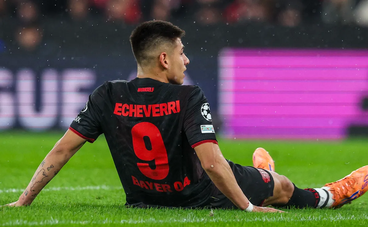 El futuro de Echeverri podría estar lejos de Alemania.