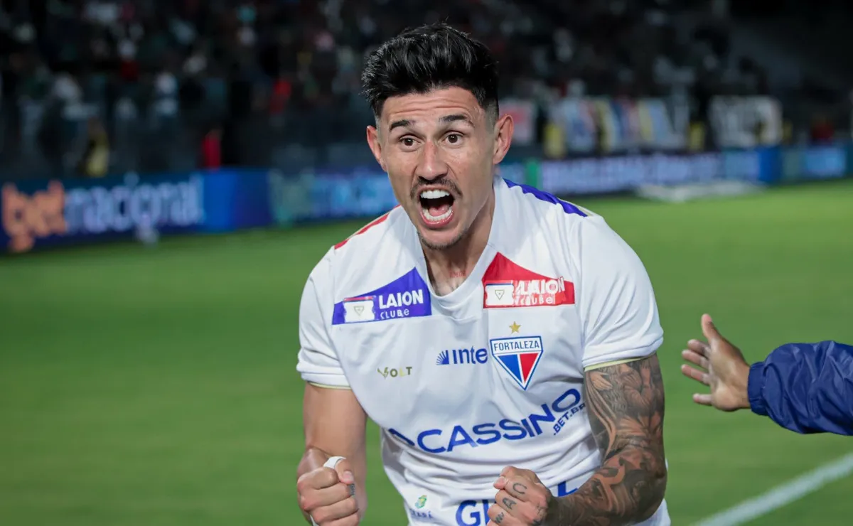 Bareiro la rompe en Fortaleza.