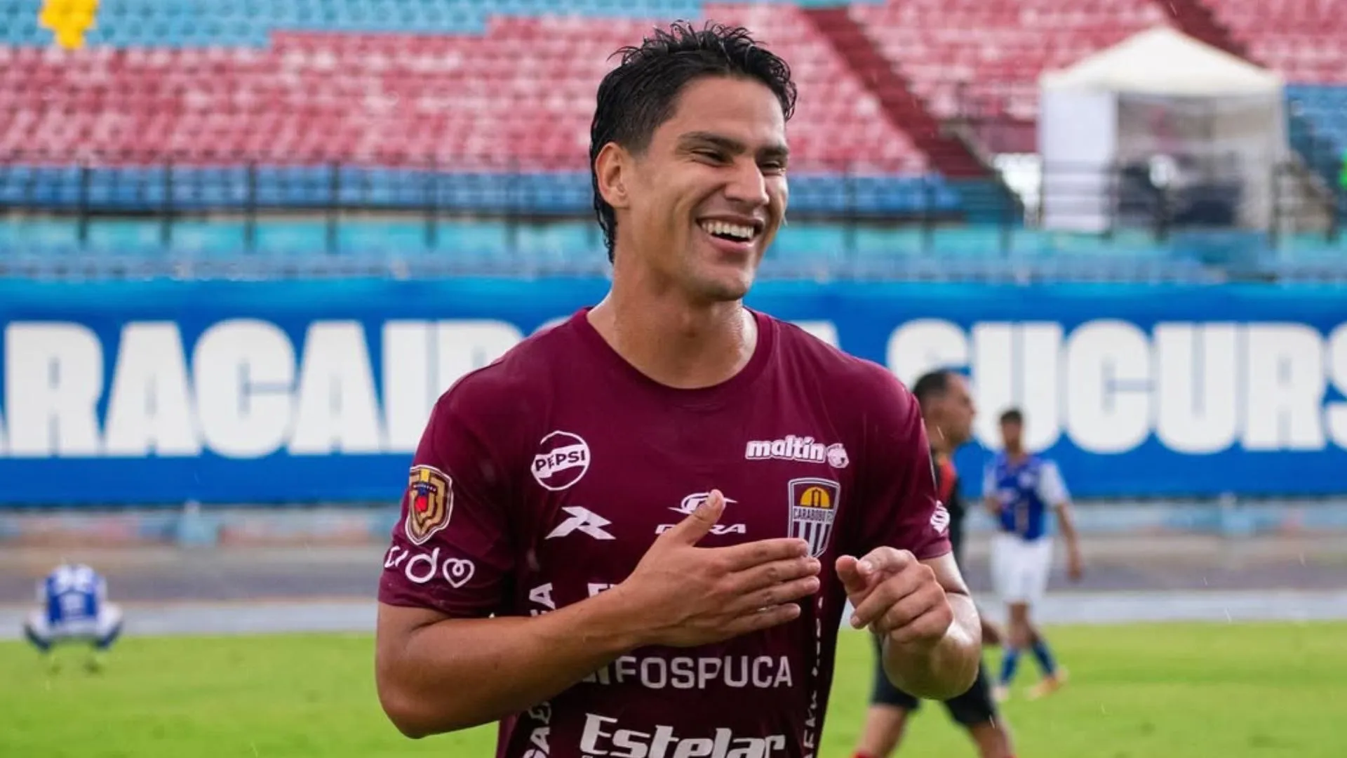 Londoño jugó durante 2025 en Carabobo, donde fue campeón.