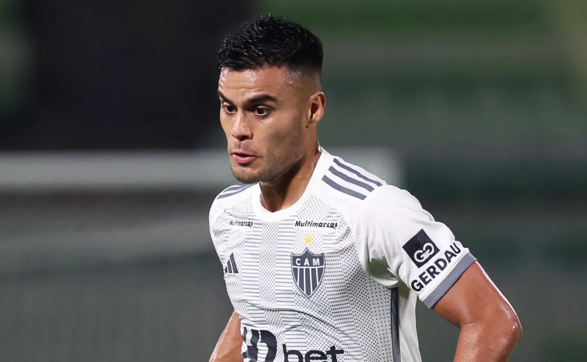 Fausto Vera aparece nuevamente en la órbita de River.