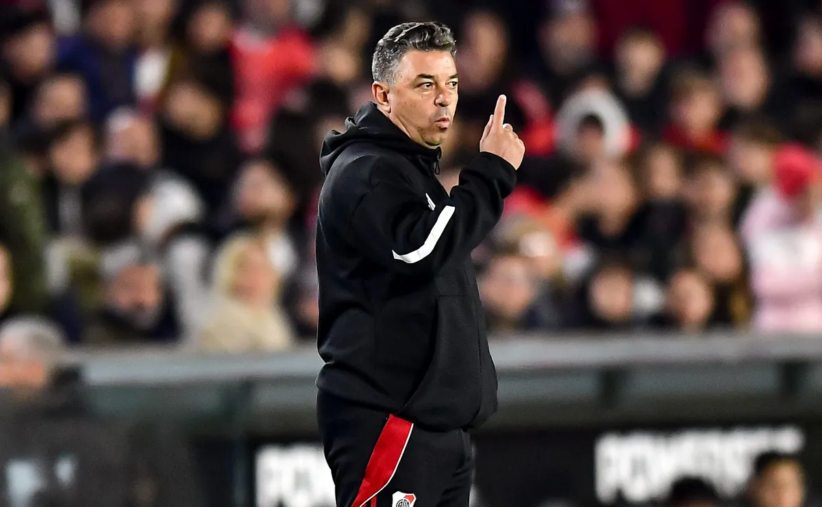 River padece en el lateral derecho hace muchísimo tiempo y no encuentra soluciones