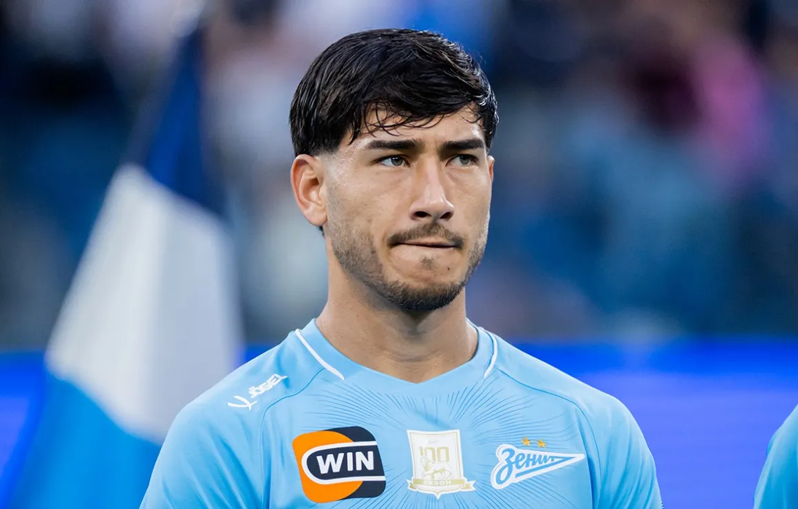 Román Vega estaría en los planes de Zenit para 2026, por lo que no llegaría a River en este mercado de pases.