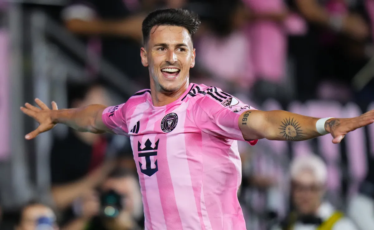 Nueva oferta de River por Allende.