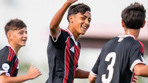 River avanzó a semis de la Messi Cup.