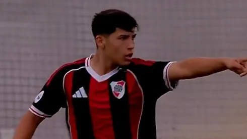 Sayago, Álvarez y Cabral convirtieron para River.