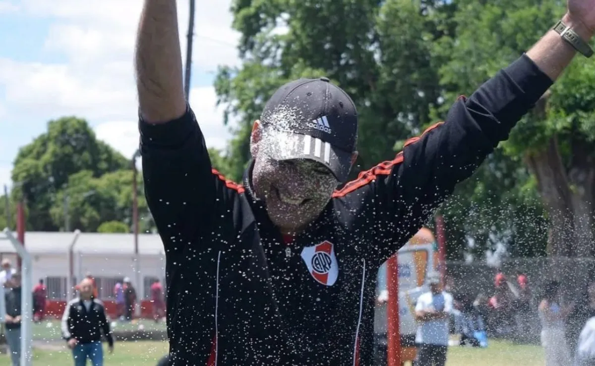 Martín Pellegrino conquistó el torneo local y la Messi Cup durante este 2025 con la Octava División.