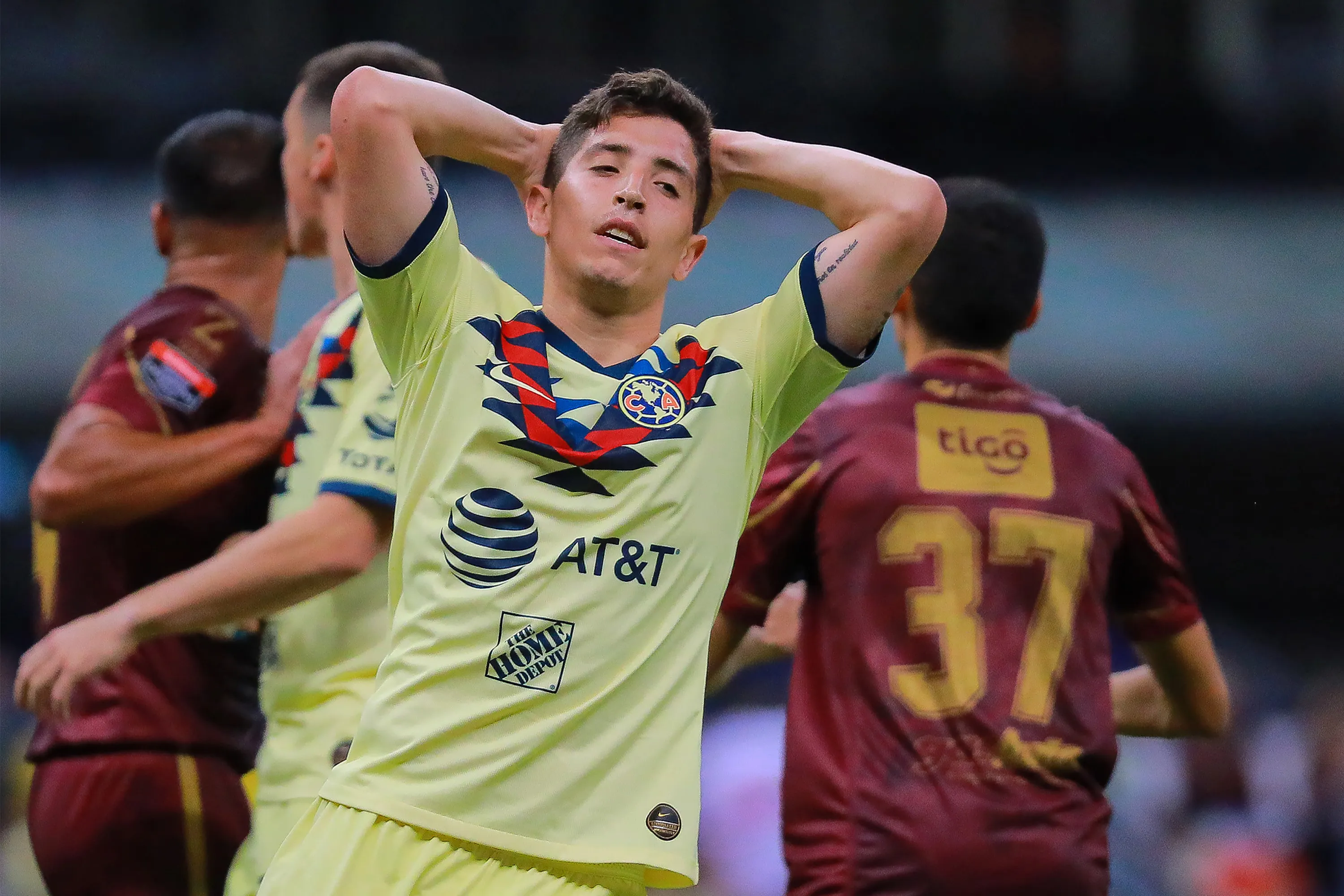 Santiago Cáseres reconoció que desde River se contactaron con su representante en 2020. (Getty Images)