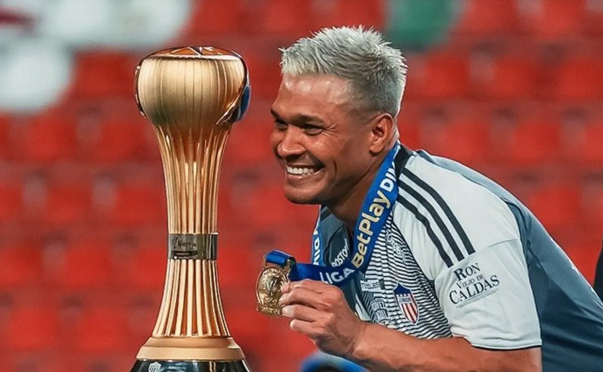 Teo Gutiérrez fue campeón en Colombia.