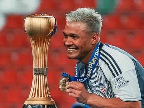 Teo Gutiérrez salió campeón con Junior e hizo de las suyas con la hinchada rival