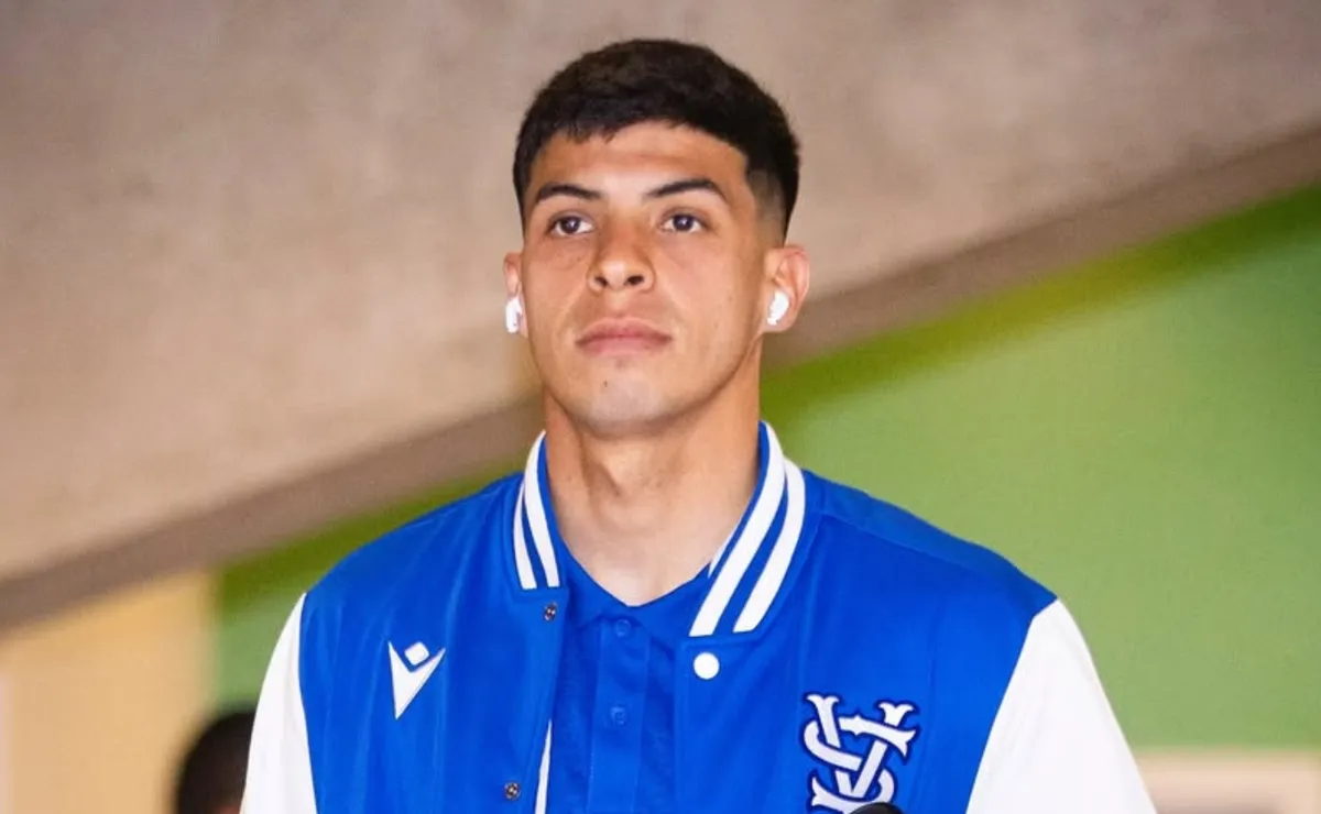 Vélez quiere retener a Galván.