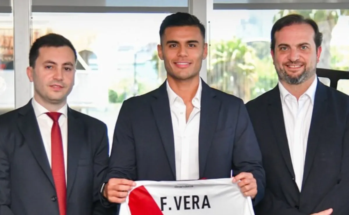 Fausto Vera ya fue presentado oficialmente.