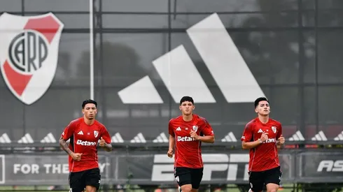 Algunos de los juveniles que se entrenan con el plantel principal ya sumaron minutos en Primera.
