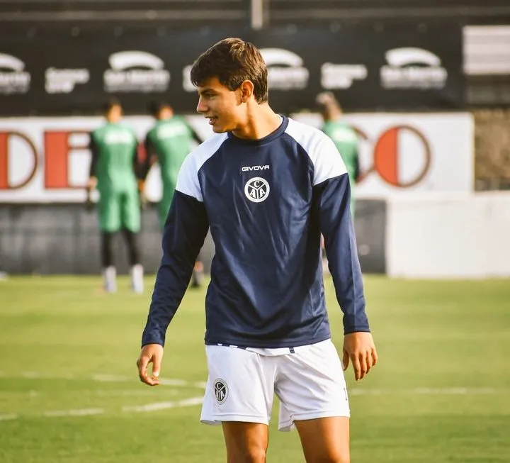 Un joven Joaquín Freitas, en la Primera de Acassuso (Foto: DRL Scouting).