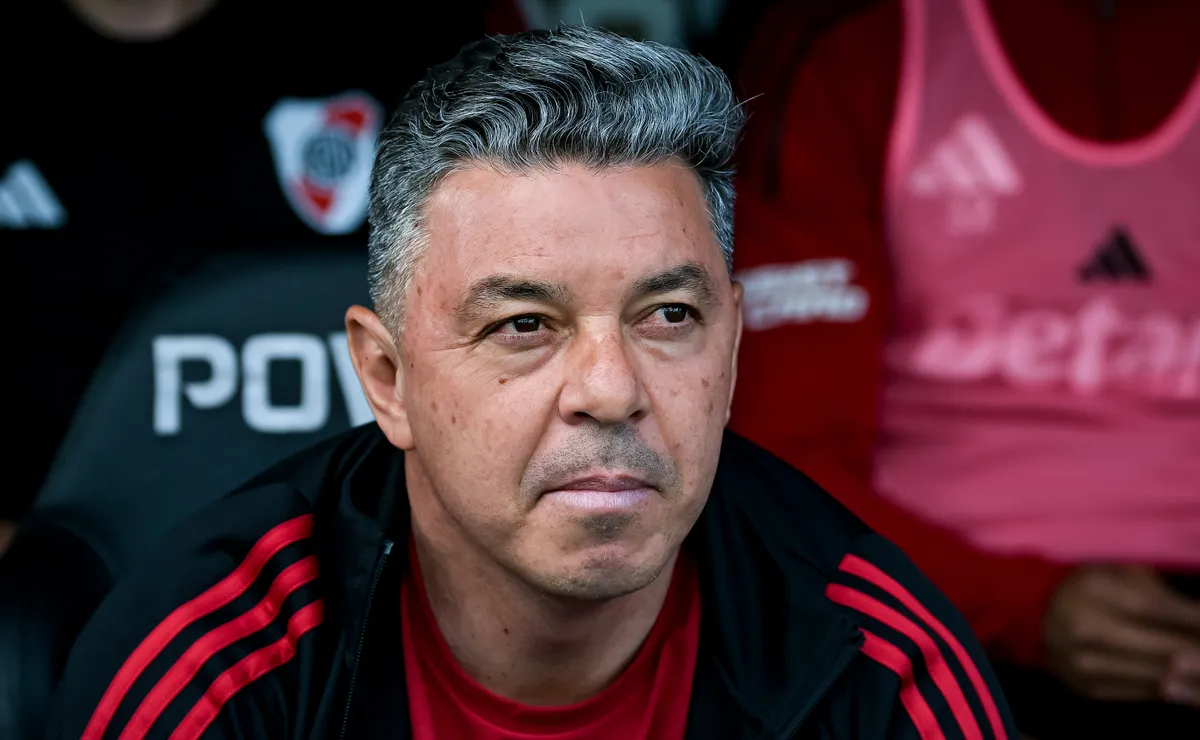 River sigue inmerso en el mercado de pases.