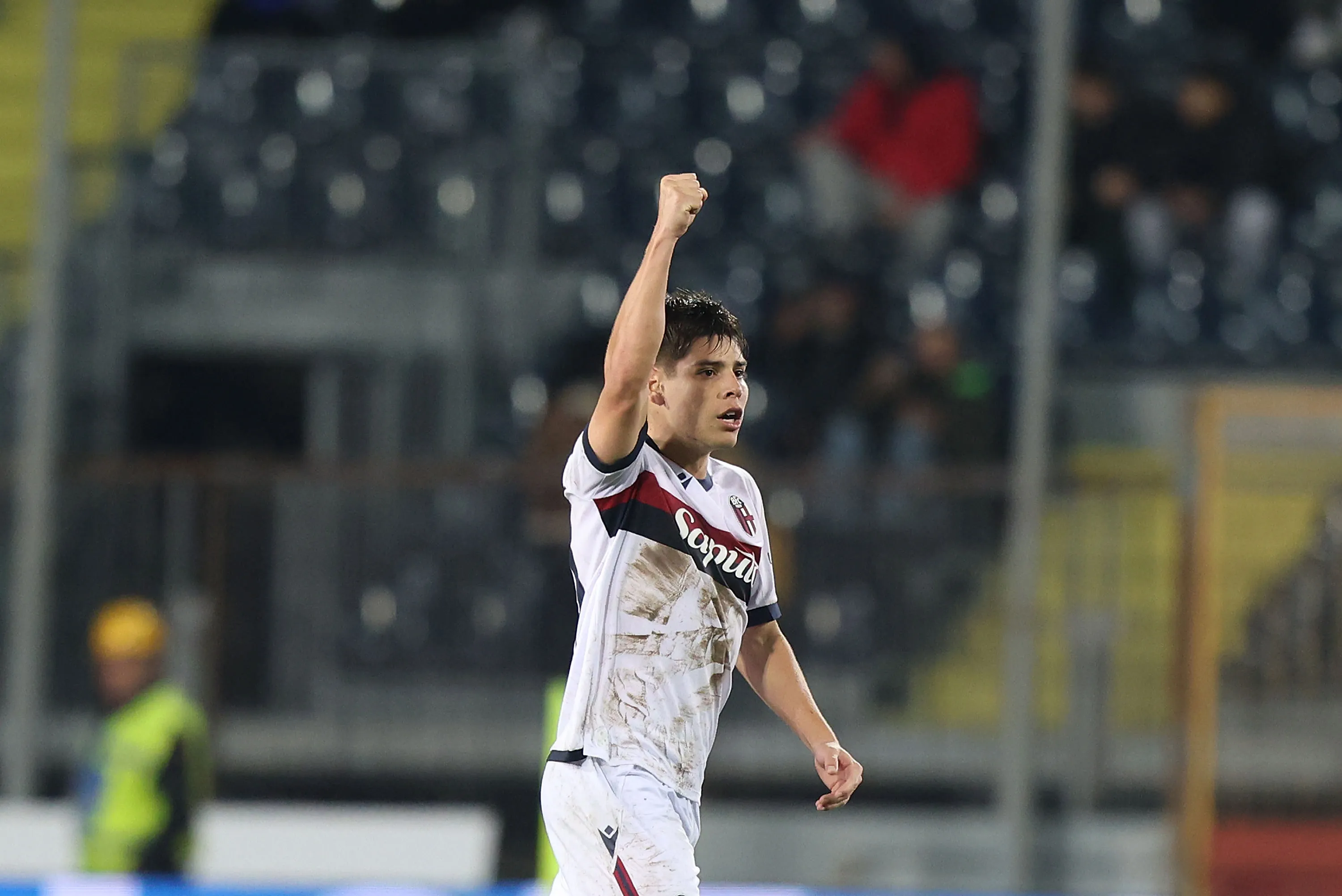 Bejnamín Dominguez juega en Bologna y ya fue del deseo de River en el pasado. (Getty Images)