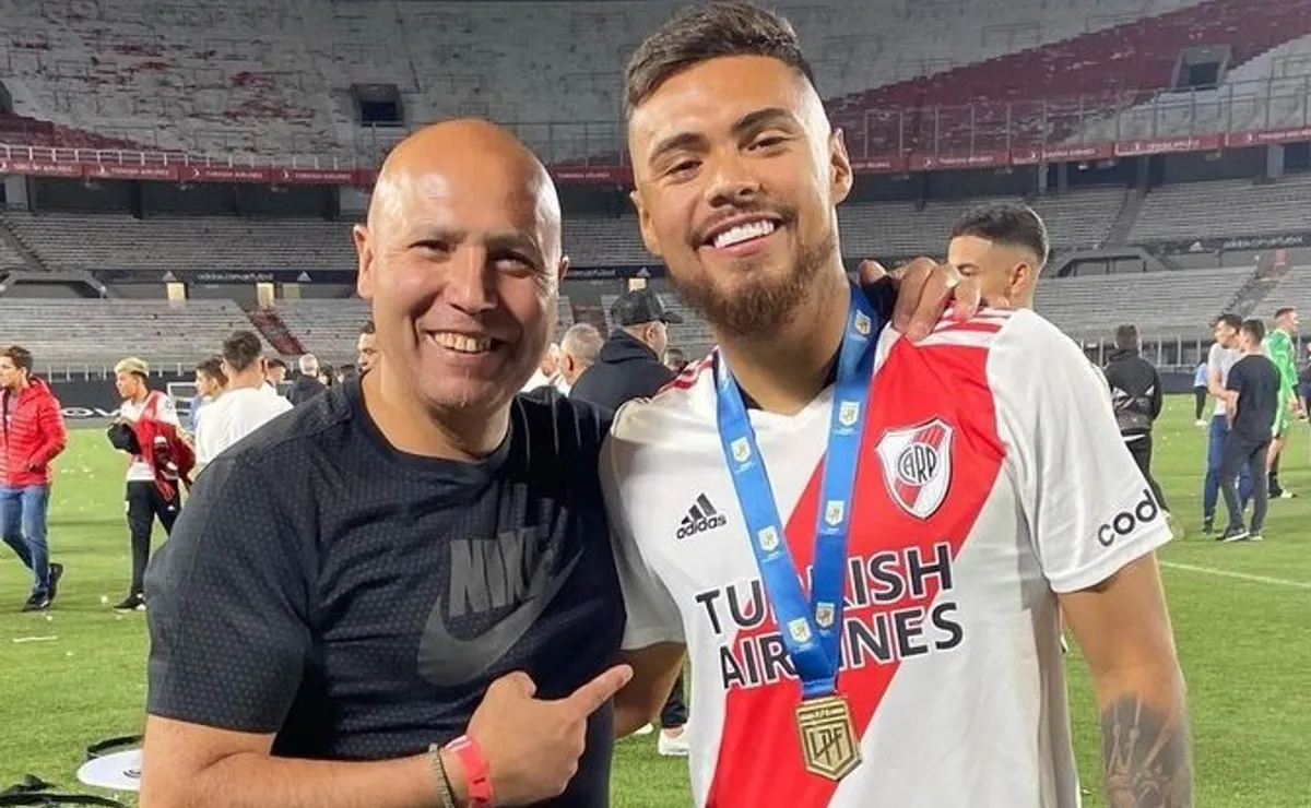 Paulo Díaz junto a su padre, Ítalo.