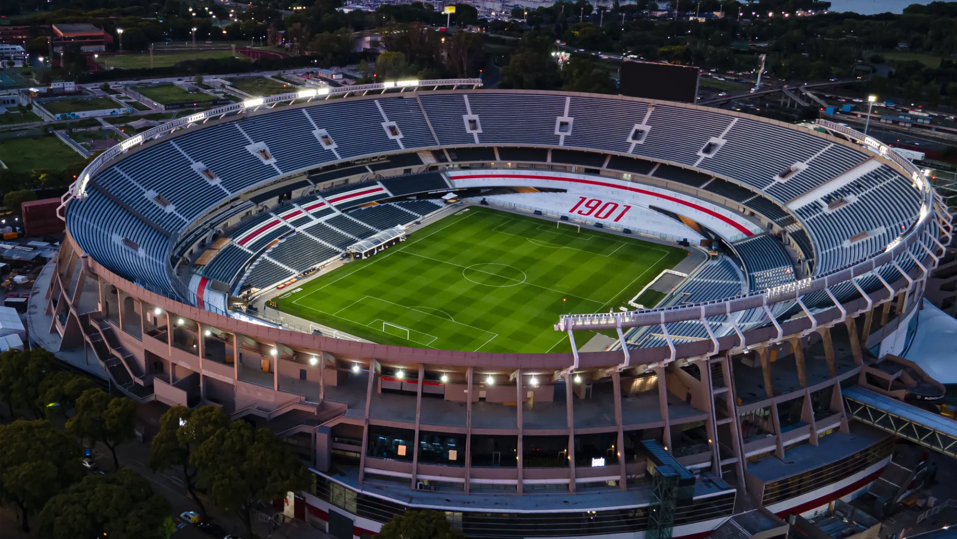 River ya tiene proyectada la ampliación y el techado del Monumental.