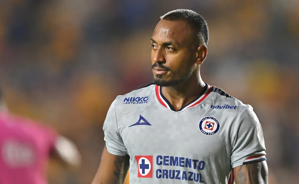 Willer Ditta, una opción que se barajó para la zaga central.