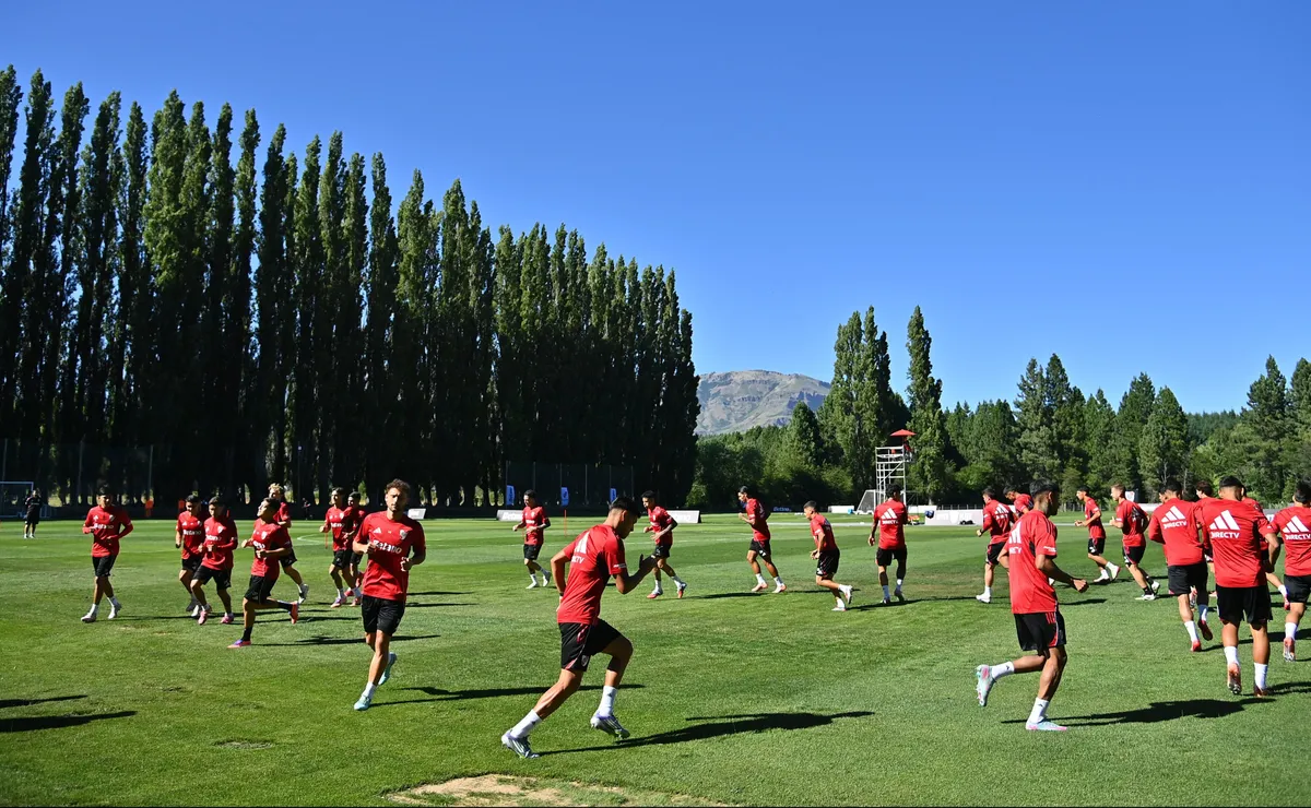 Qué dirigentes acompañaron al plantel en la pretemporada en San Martín.