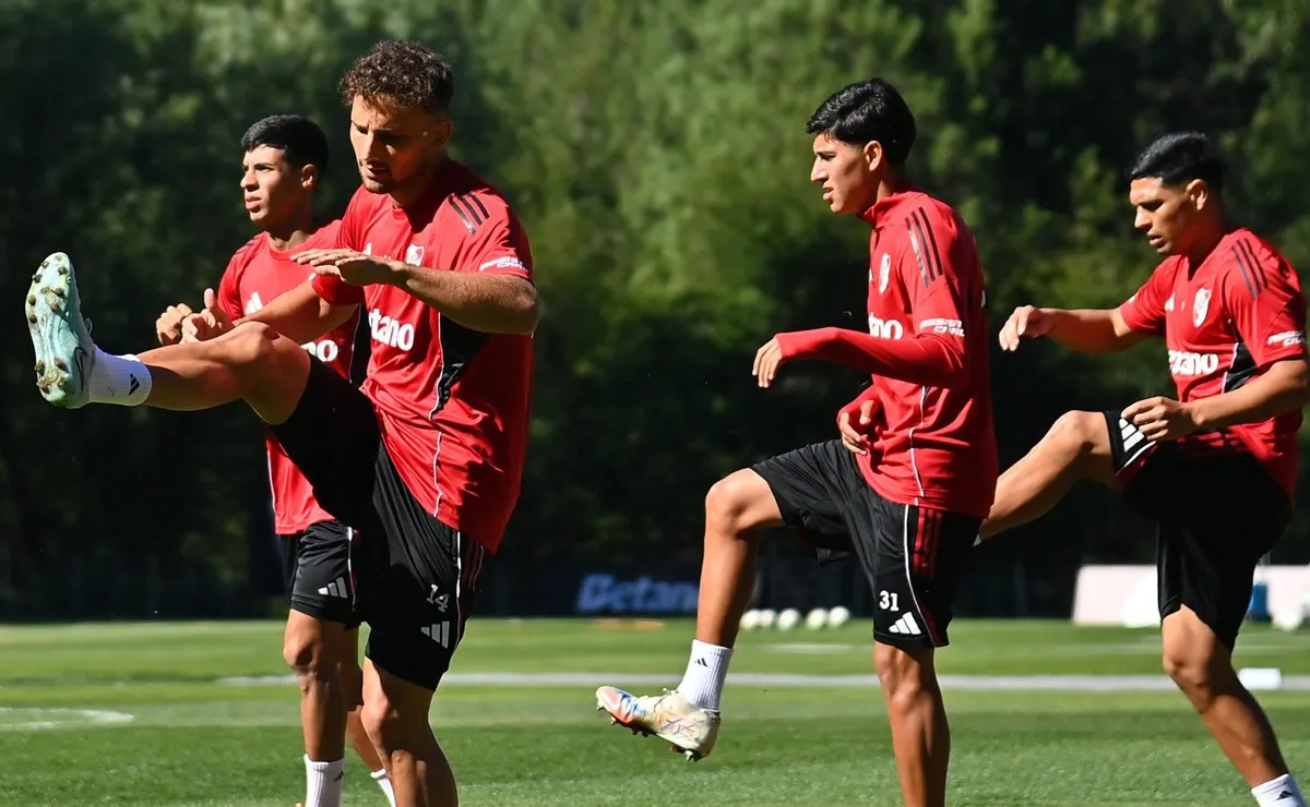 River se pone a punto en San Martín de los Andes.