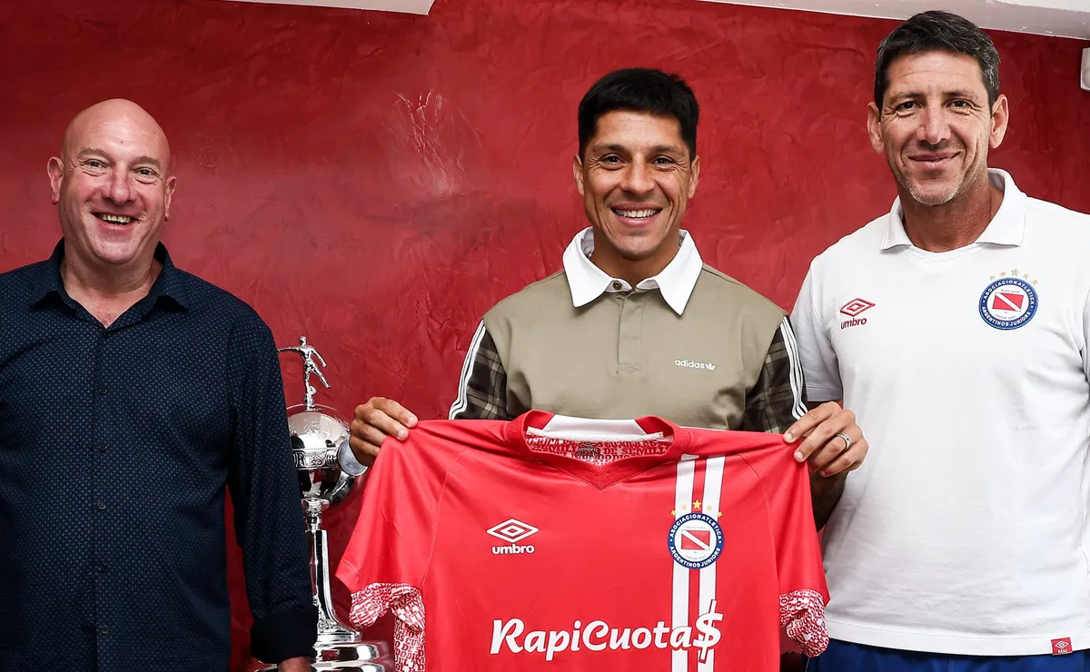 Enzo Pérez firmó un contrato hasta fines de diciembre de este 2026 con Argentinos Juniors.