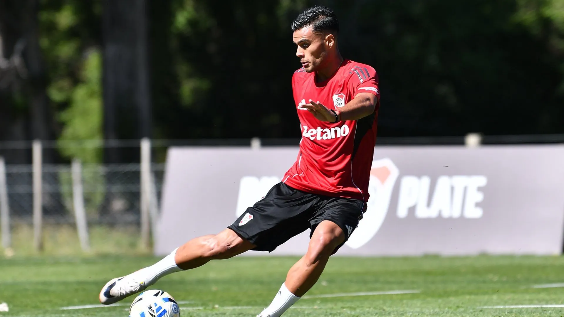 Vera llegó a préstamo desde Atlético Mineiro.