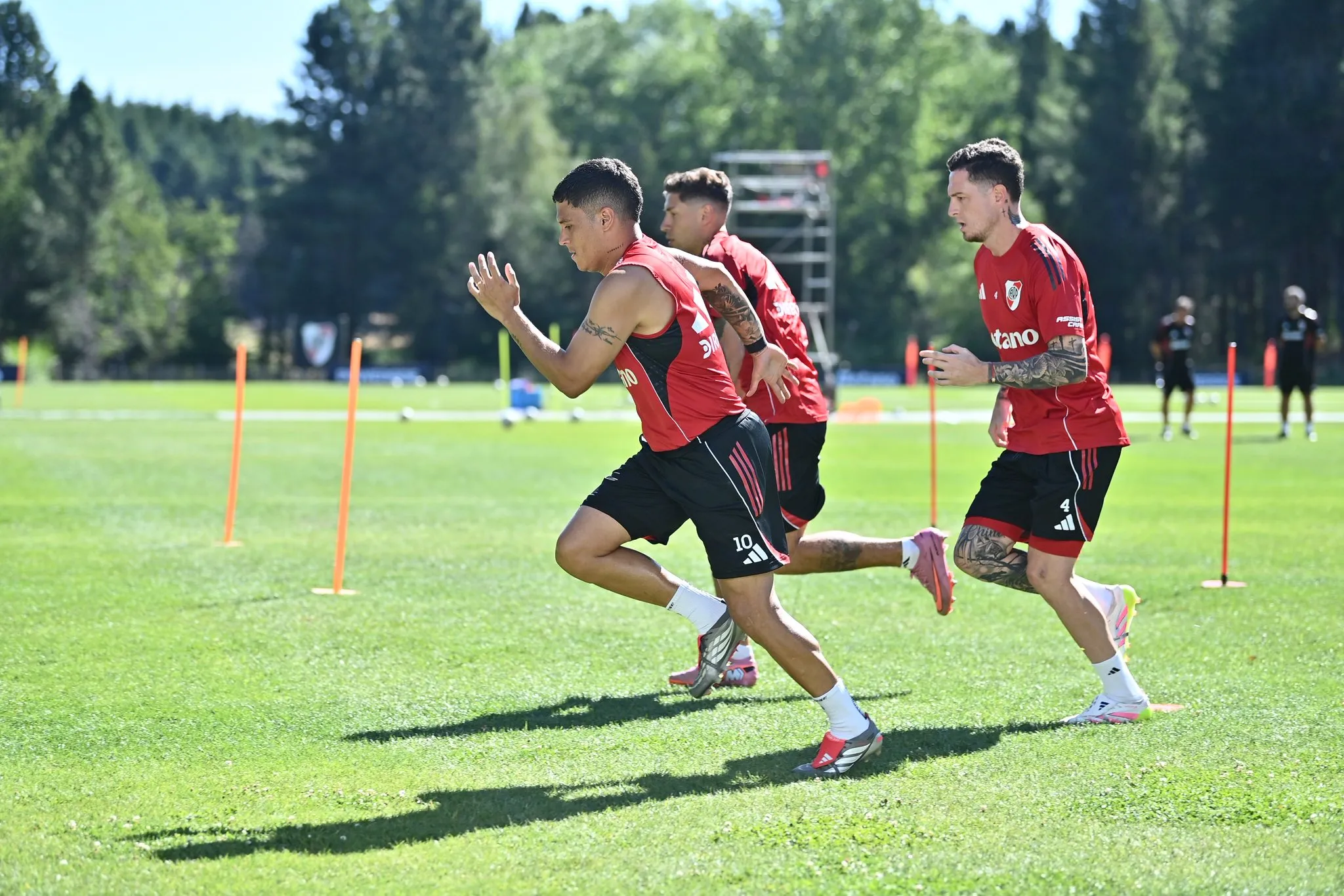 River se marchará de San Martín de los Andes este sábado para recalar en Uruguay, donde disputará dos amistosos. (River Plate oficial)