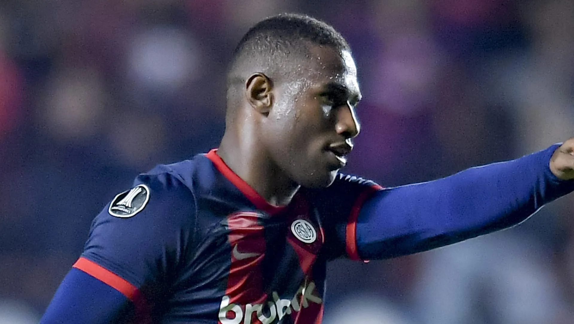 River busca pulir diferencias en la negociación con San Lorenzo para fichar a Romaña.