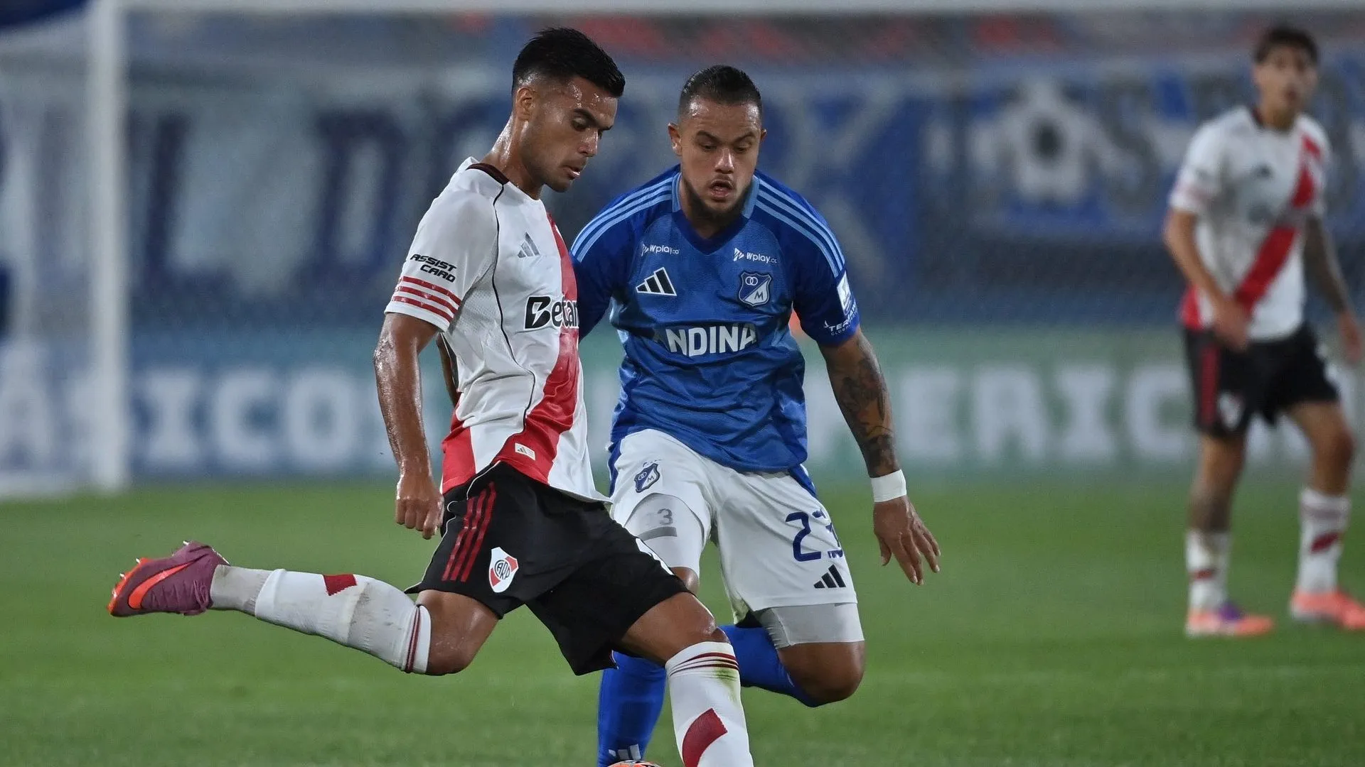 Vera fue uno de los tres refuerzos que llegaron a River de momento en este mercado de pases.