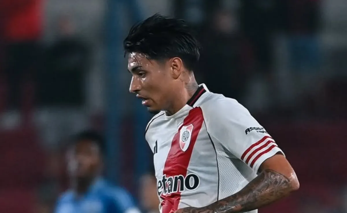 Ruberto volvió a jugar en River: del penal errado a la banca de los hinchas