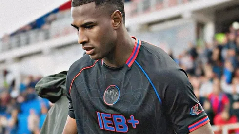 Romaña publicó picantes mensajes en sus redes sociales durante los últimos días.