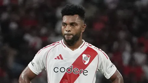 El colombiano está a la espera de solucionar algunos inconvenientes burocráticos que dilatan su firma con la Máquina Cementera.