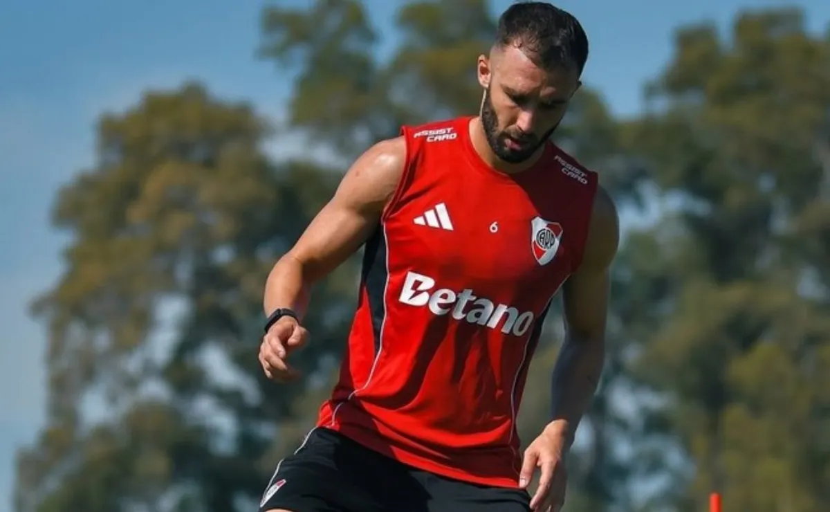 Pezzella avanza a muy buen ritmo en su recuperación.
